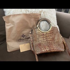 GORGEOUS NWT Patricia Nash Distressed Croc-Cognac Brown